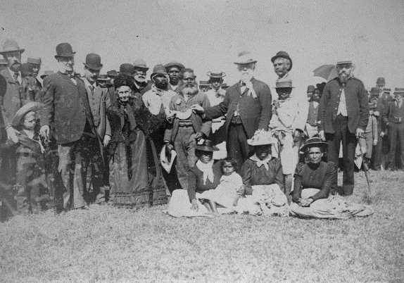 King plate presented at Shoalhaven